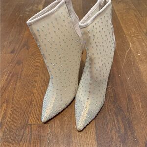 Elegant light pink Cream Rhinestone Women's Boots (Brand New)
